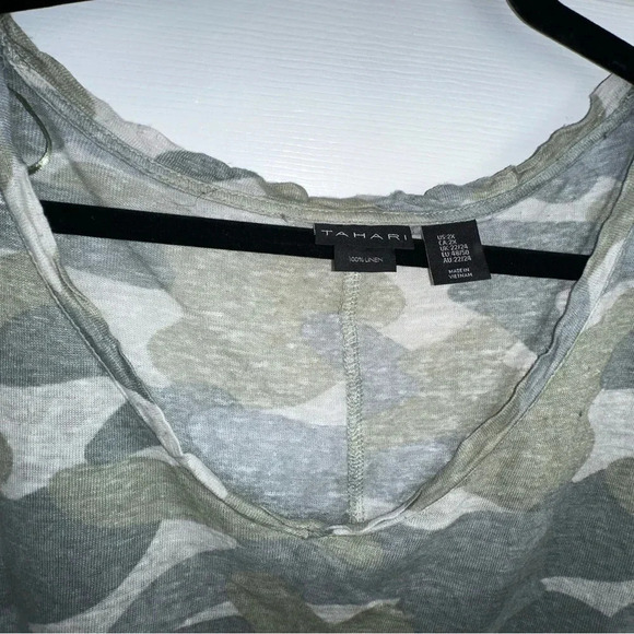 Tahari 2X plus-size 100% linen green camo lightweight‎ V-neck short sleeve top - Picture 4 of 6